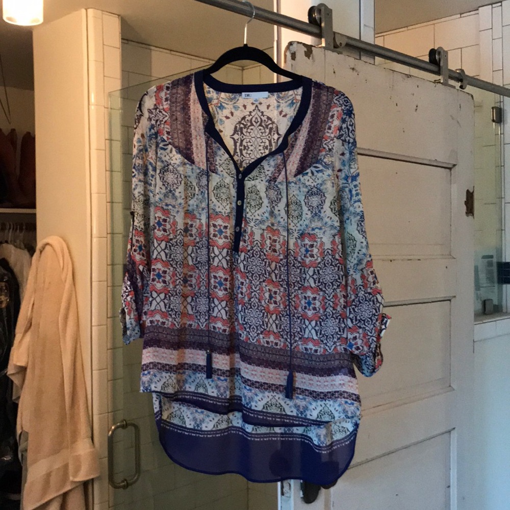 Multicolored flowy Top